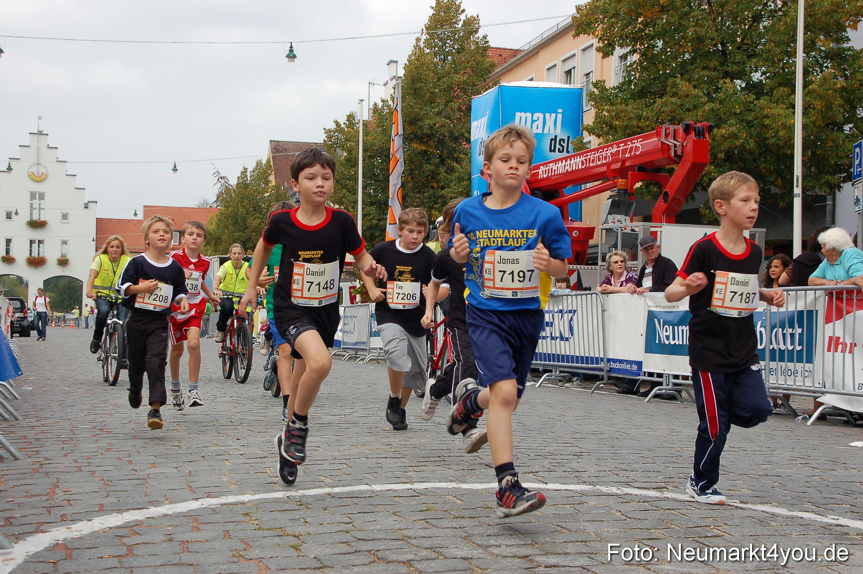 0131 Stadtlauf Neumarkt Bambinilaeufe 200909